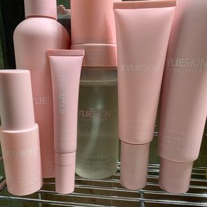 Kylie Jenner Full Skin Care Set